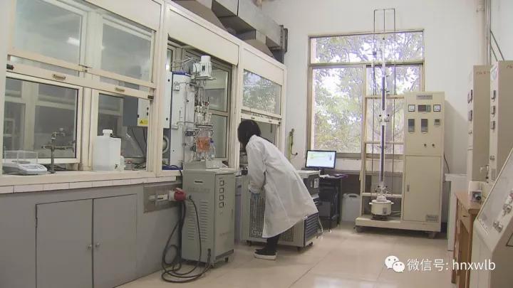 海利集團(tuán),長沙殺蟲劑,長沙光氣衍生物,長沙氨基酸保護(hù)劑,長沙鋰離子電池材料 海利集團(tuán),長沙殺蟲劑,長沙光氣衍生物,長沙氨基酸保護(hù)劑,長沙鋰離子電池材料