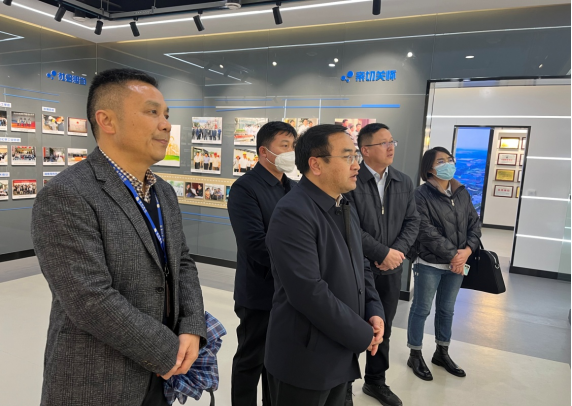 海利集團(tuán),長沙殺蟲劑,長沙光氣衍生物,長沙氨基酸保護(hù)劑,長沙鋰離子電池材料 海利集團(tuán),長沙殺蟲劑,長沙光氣衍生物,長沙氨基酸保護(hù)劑,長沙鋰離子電池材料